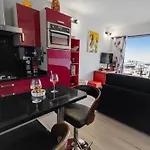 Apartman La Coquette - Sea View - Parking - Ac - Pool *