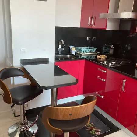 Апартаменты La Coquette - Sea View - Parking - Ac - Pool *