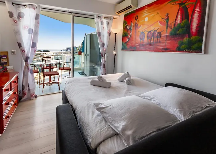La Coquette - Sea View - Parking - Ac - Pool شقة نيس
