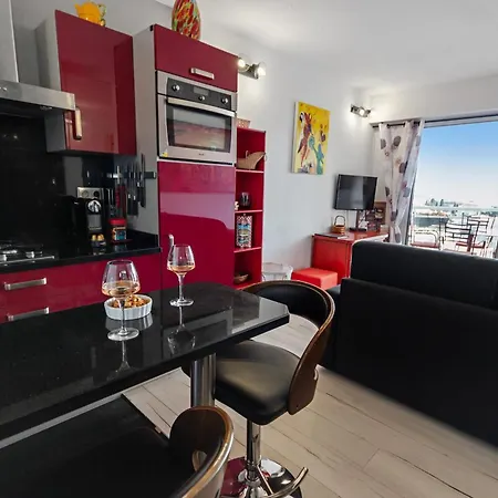 Apartmán La Coquette - Sea View - Parking - Ac - Pool *